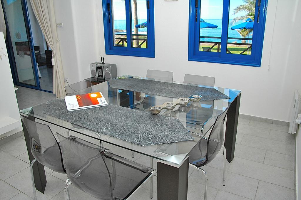 Paphos Kymmates Beach Front Villas מראה חיצוני תמונה