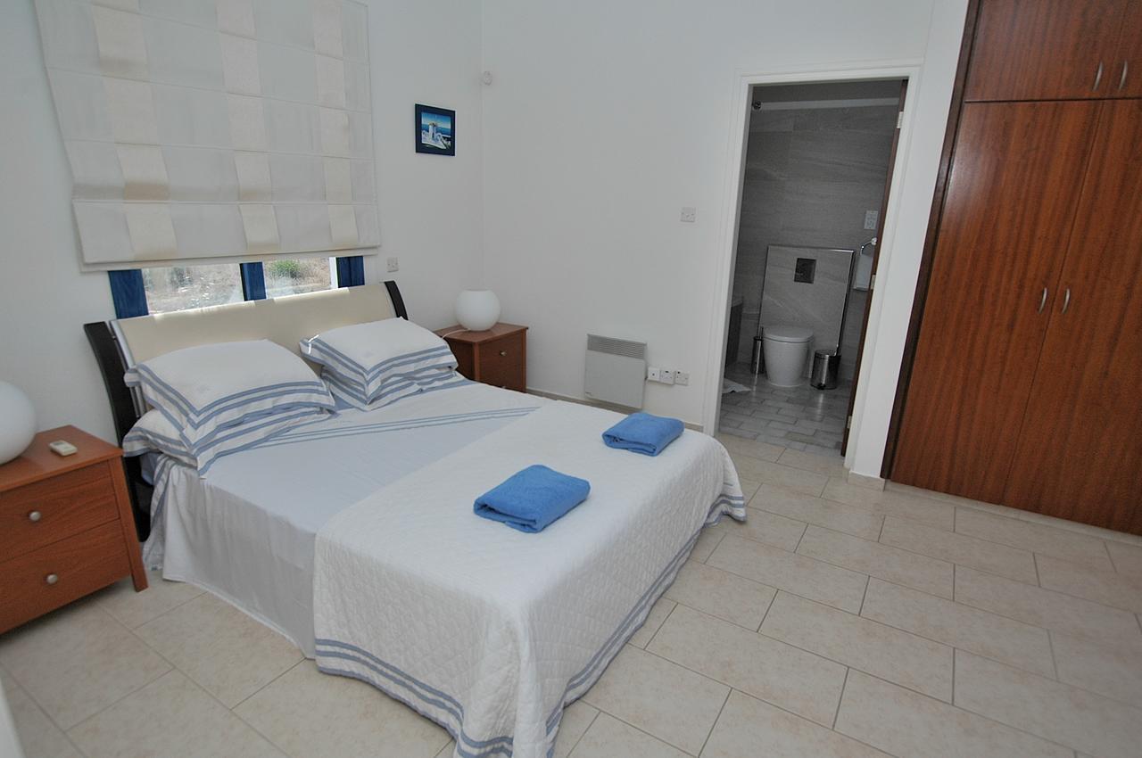 Paphos Kymmates Beach Front Villas מראה חיצוני תמונה